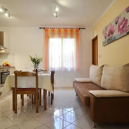 Haus Kuftic 125s Rovinj